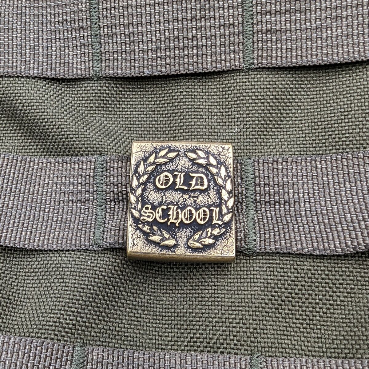 Молле кліпса "Old school" з бронзи