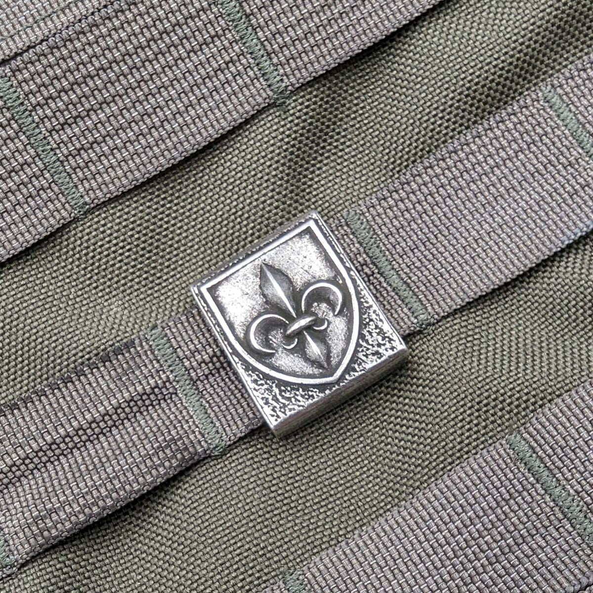 Fleur de Lys молле кліпса