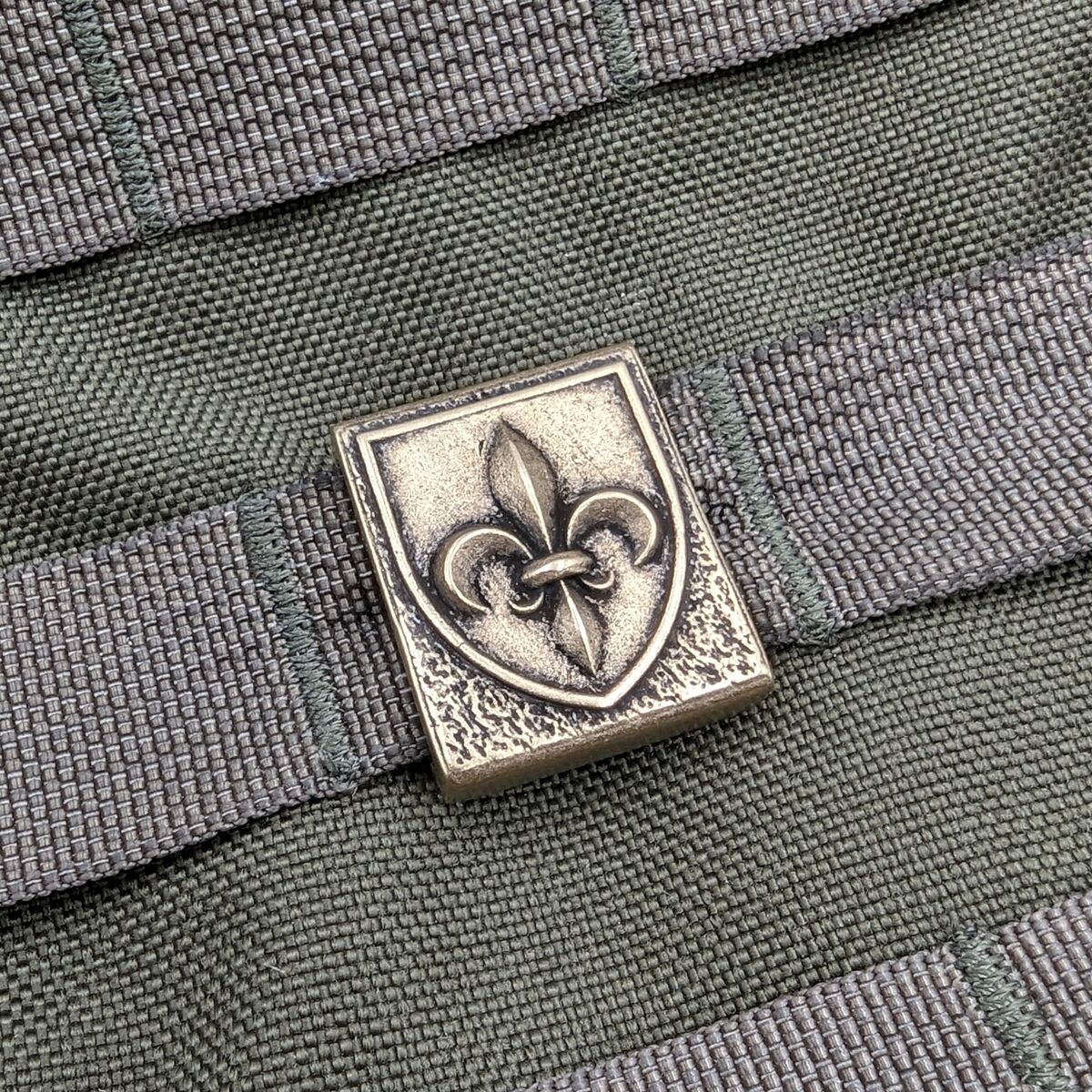Fleur de Lys молле кліпса