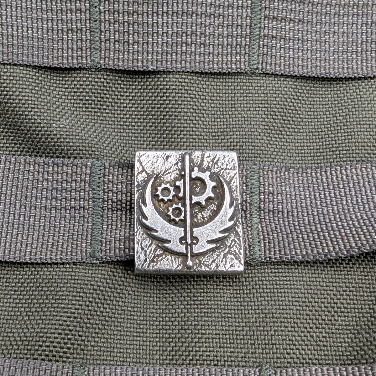 "Brotherhood of steel" молле кліпса