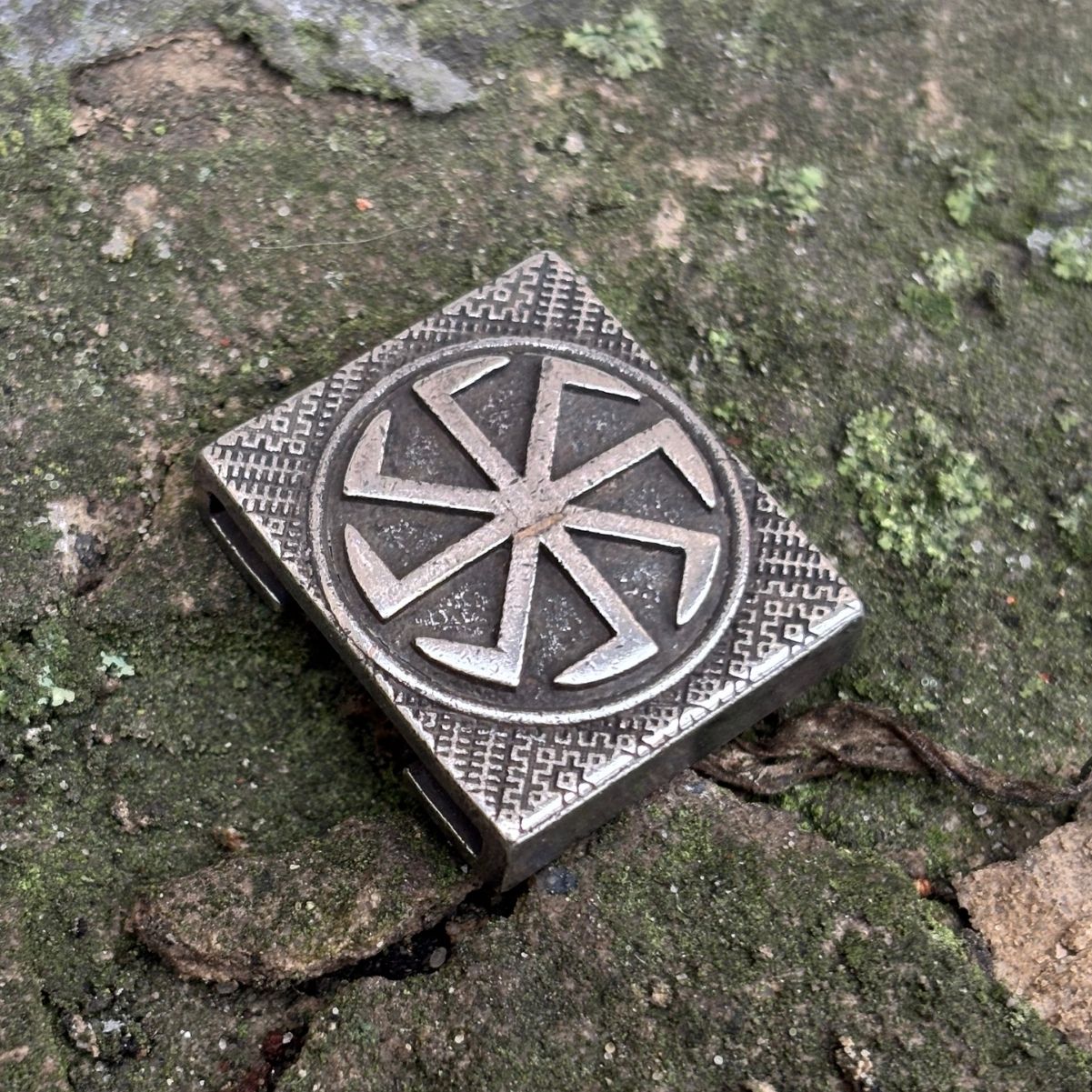 Коловрат молле кліпса