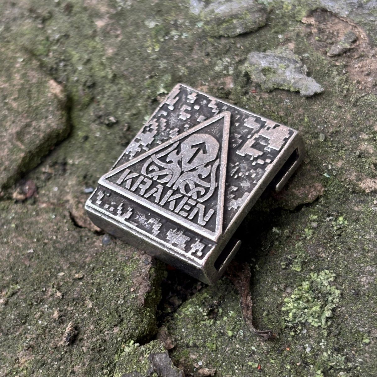 Кракен молле кліпса