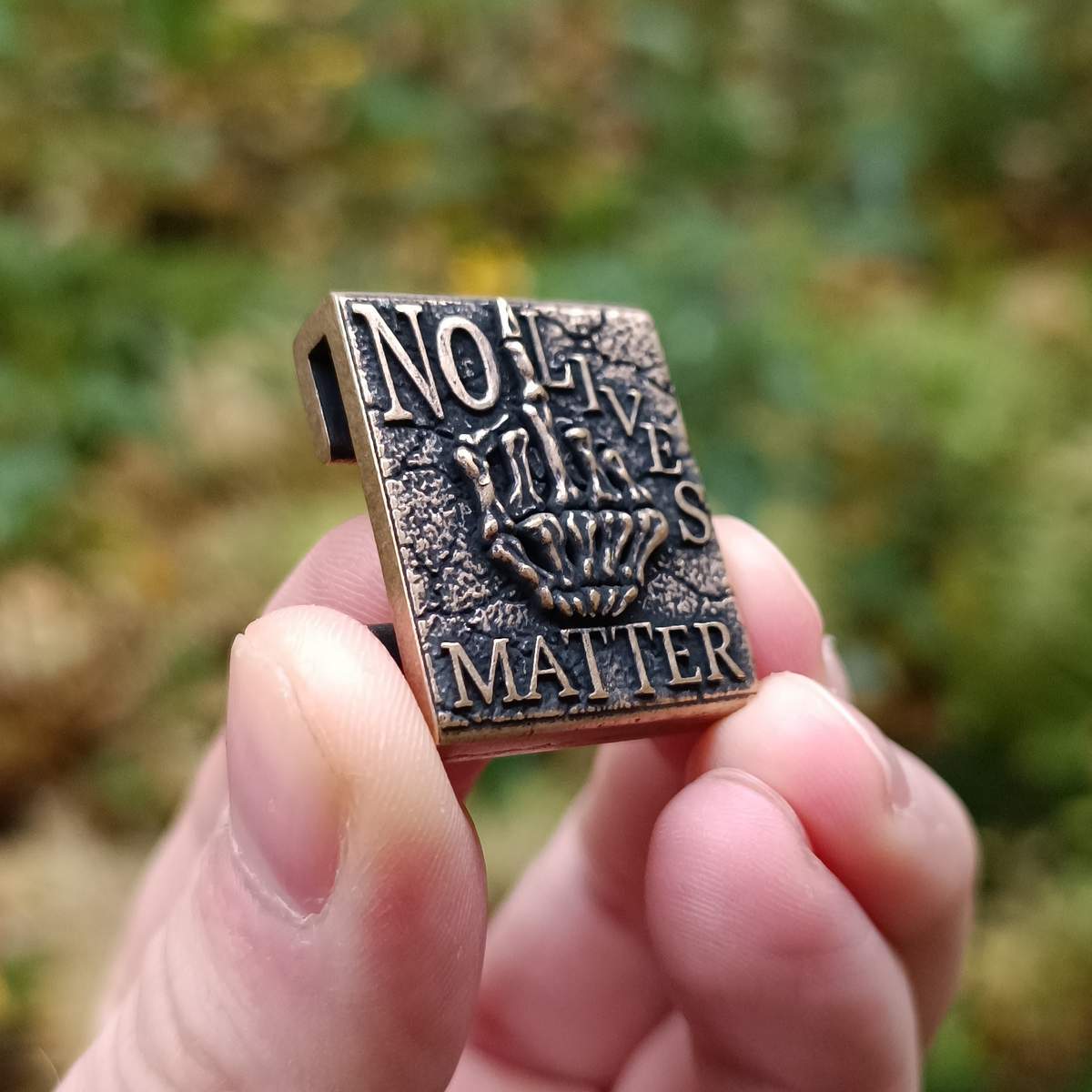 No lives matter молле кліпса