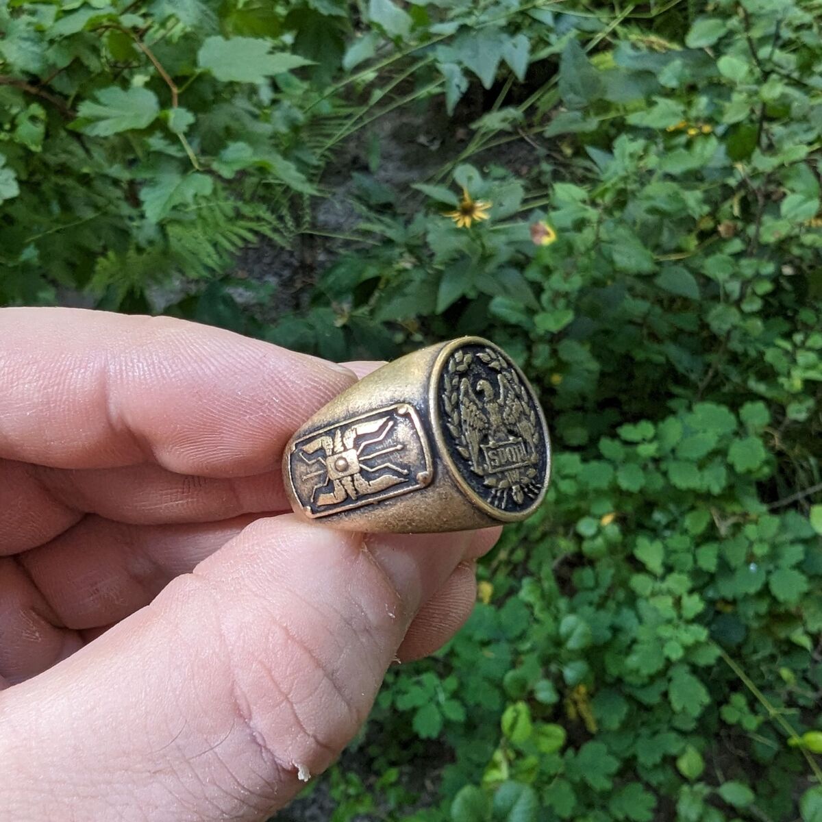 Перстень з орлом Аквіла