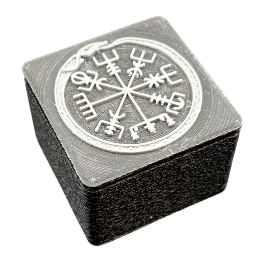 Подарункова коробка Вегвізир 40×40×30 мм