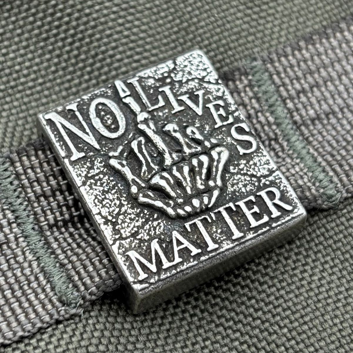 No lives matter молле кліпса