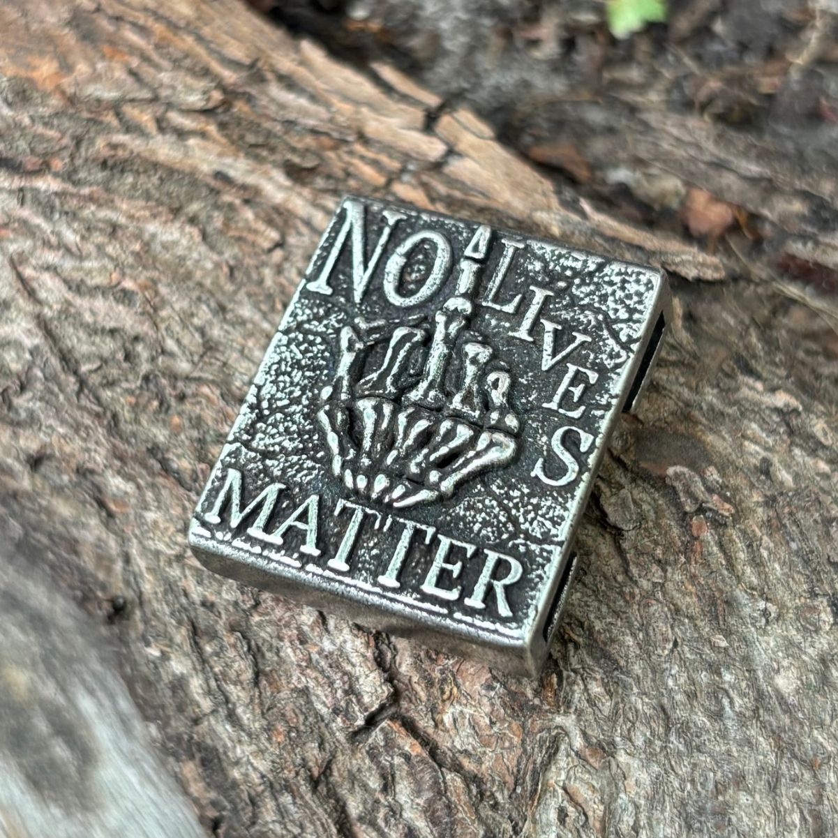 No lives matter молле кліпса