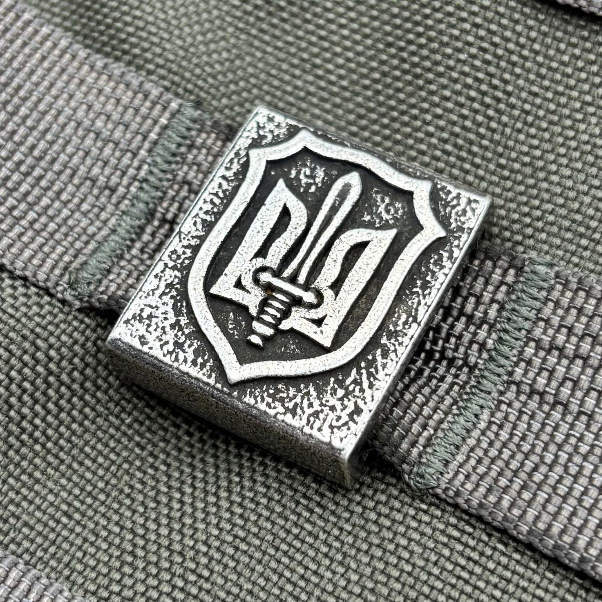 Тризуб ОУН молле кліпса