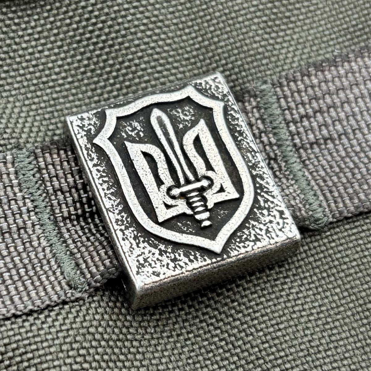 Тризуб ОУН молле кліпса