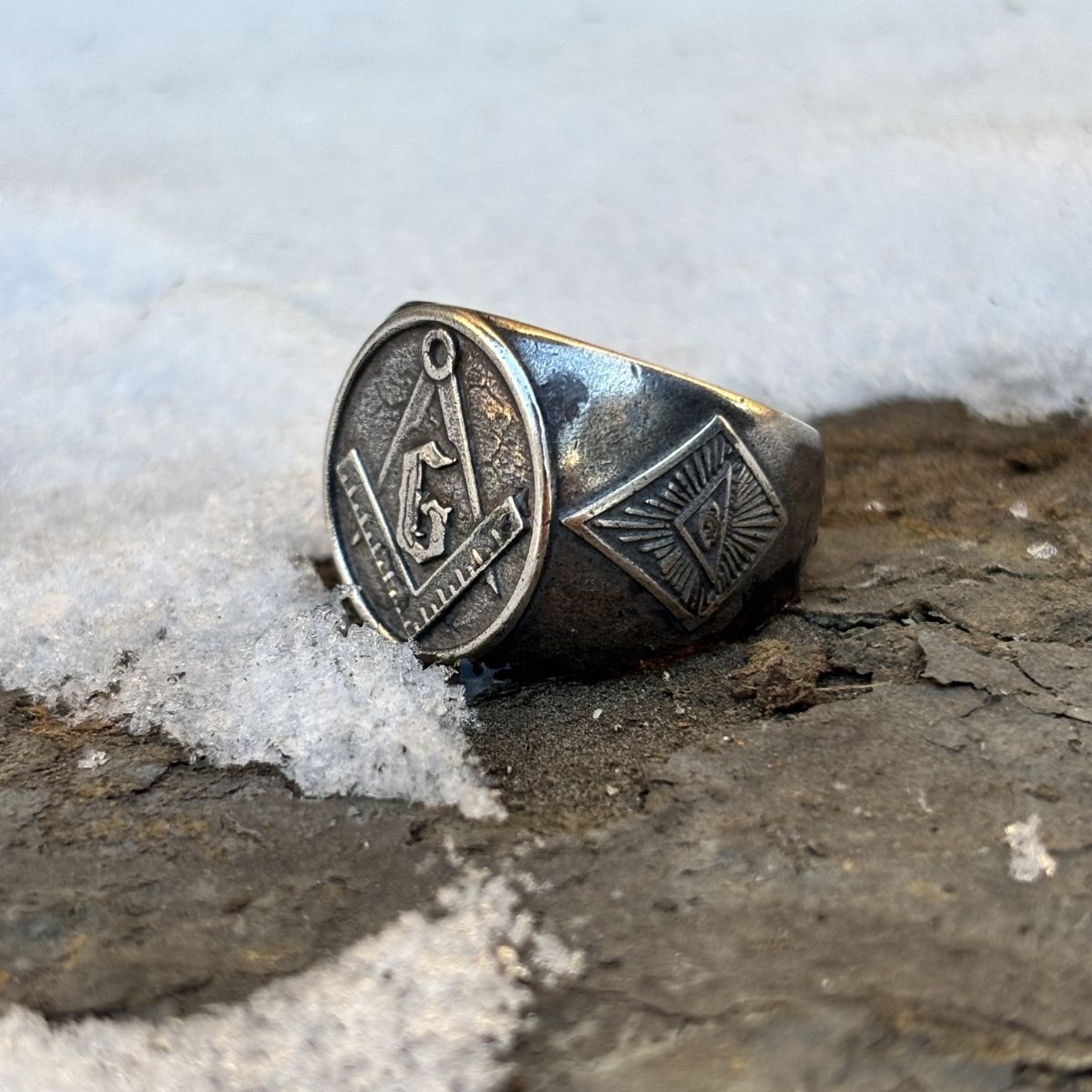 Перстень Масонське око