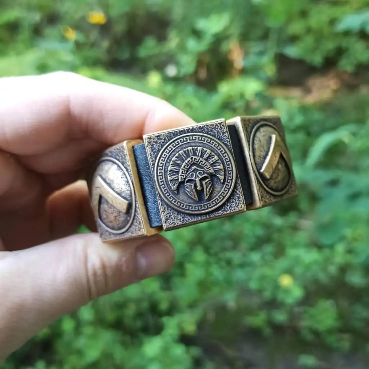 Спартанський шкіряний браслет