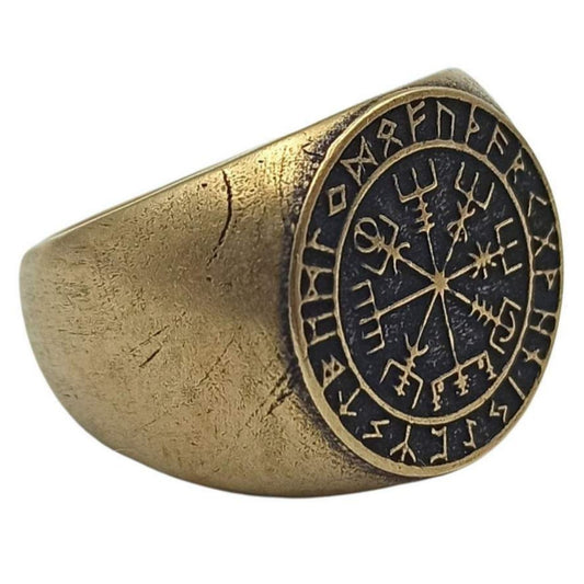 Вегвізир у колі з рун Старшого Футарка перстень