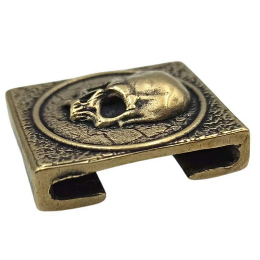 Людський череп молле кліпса