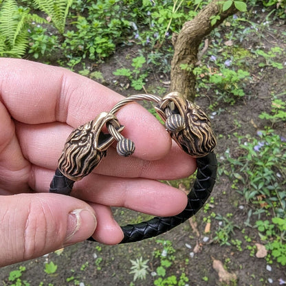 Шкіряний браслет з головами орлів