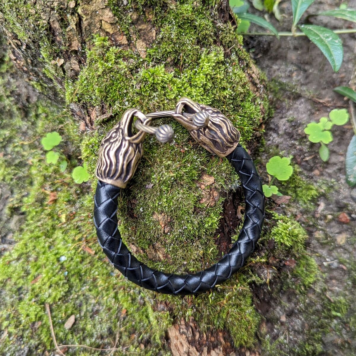 Шкіряний браслет з головами орлів