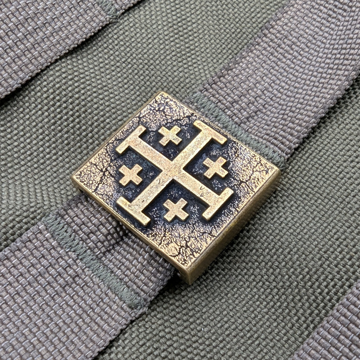Молле кліпса Єрусалимський хрест