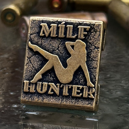 Молле кліпса MILF hunter