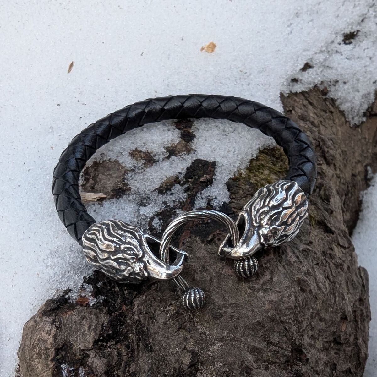 Шкіряний браслет з головами орлів