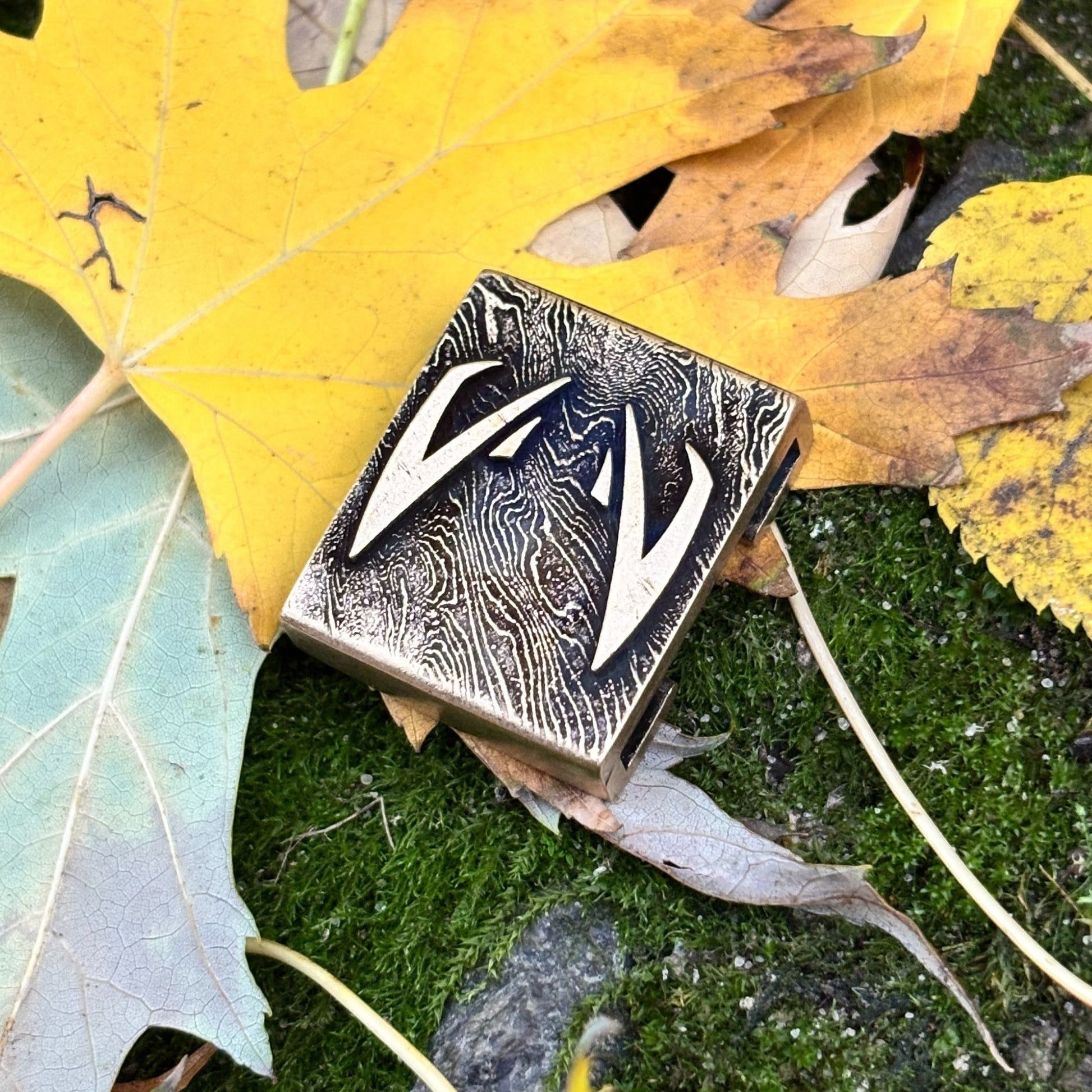 Кліпса на систему MOLLE Очі Джайгу