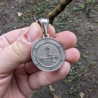 Кулон з сигілою Ліліт