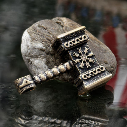 Підвіска Мйольнір з рунами