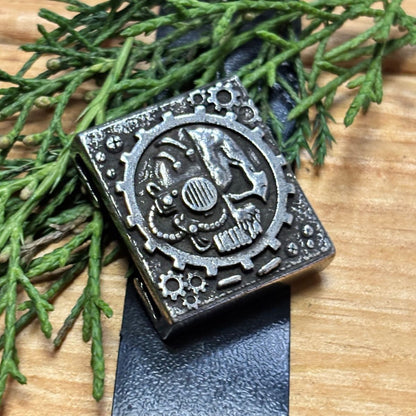 Молле кліпса Адептус Механікус