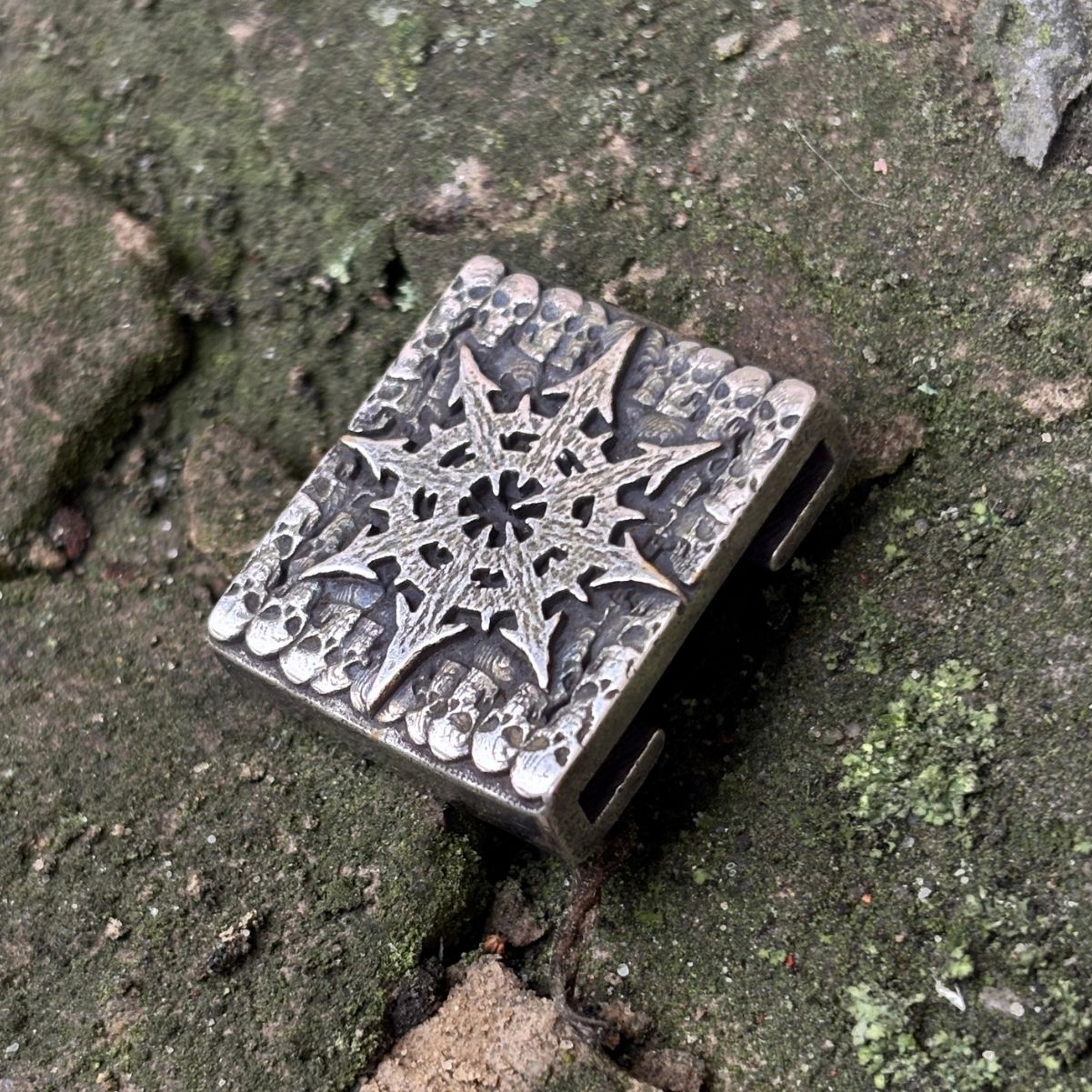 Хаос молле кліпса