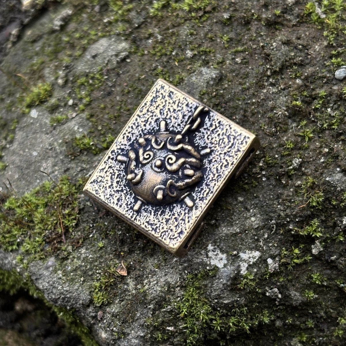 Морська міна молле кліпса