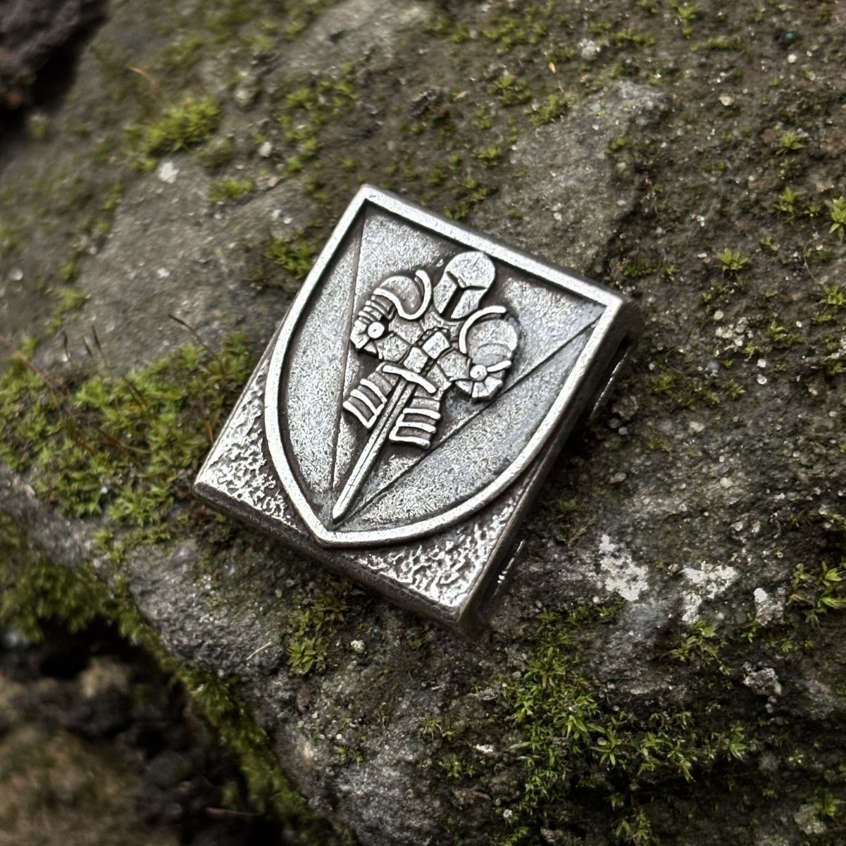 Молле кліпса з емблемою 17 окремої важкої механізованої бригади