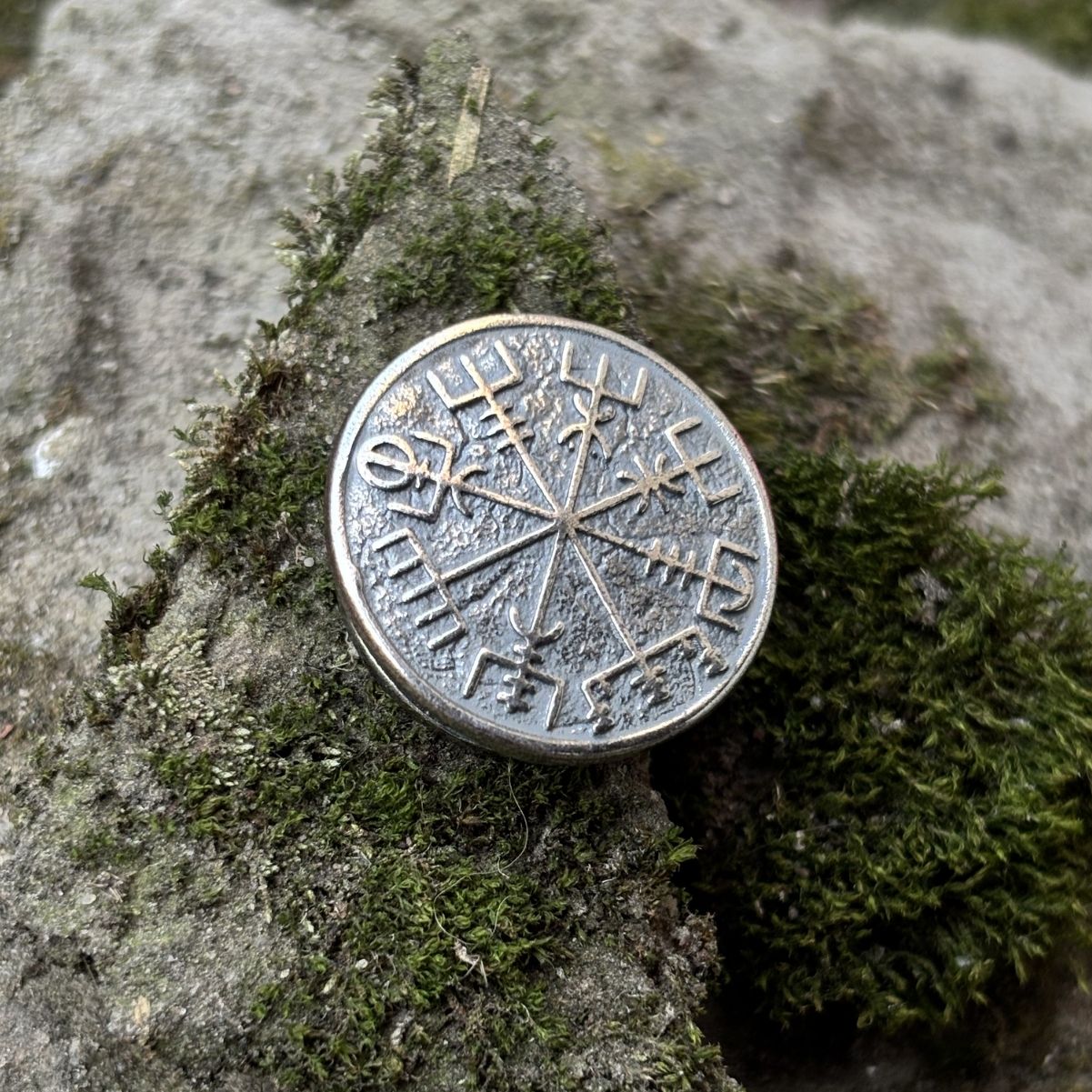 Паракордова намистина з символом Вегвізир