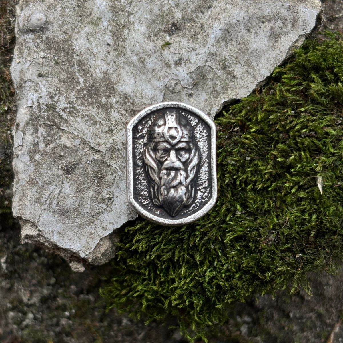 Паракордова намистина Одін