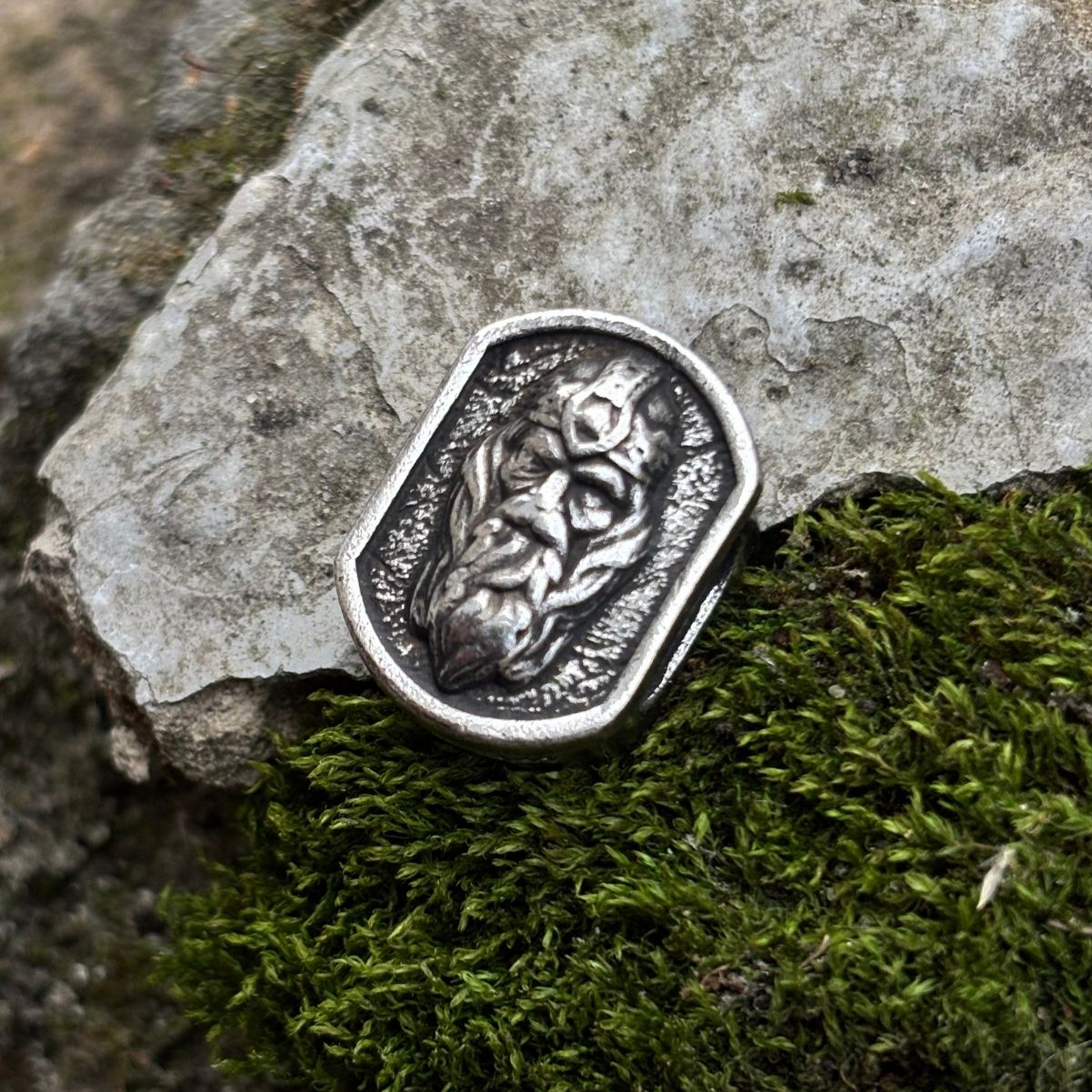 Паракордова намистина Одін