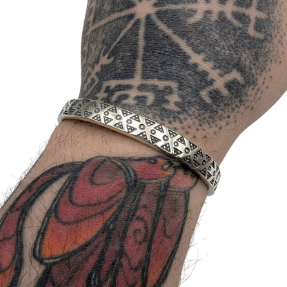 Стародавній браслет вікінга