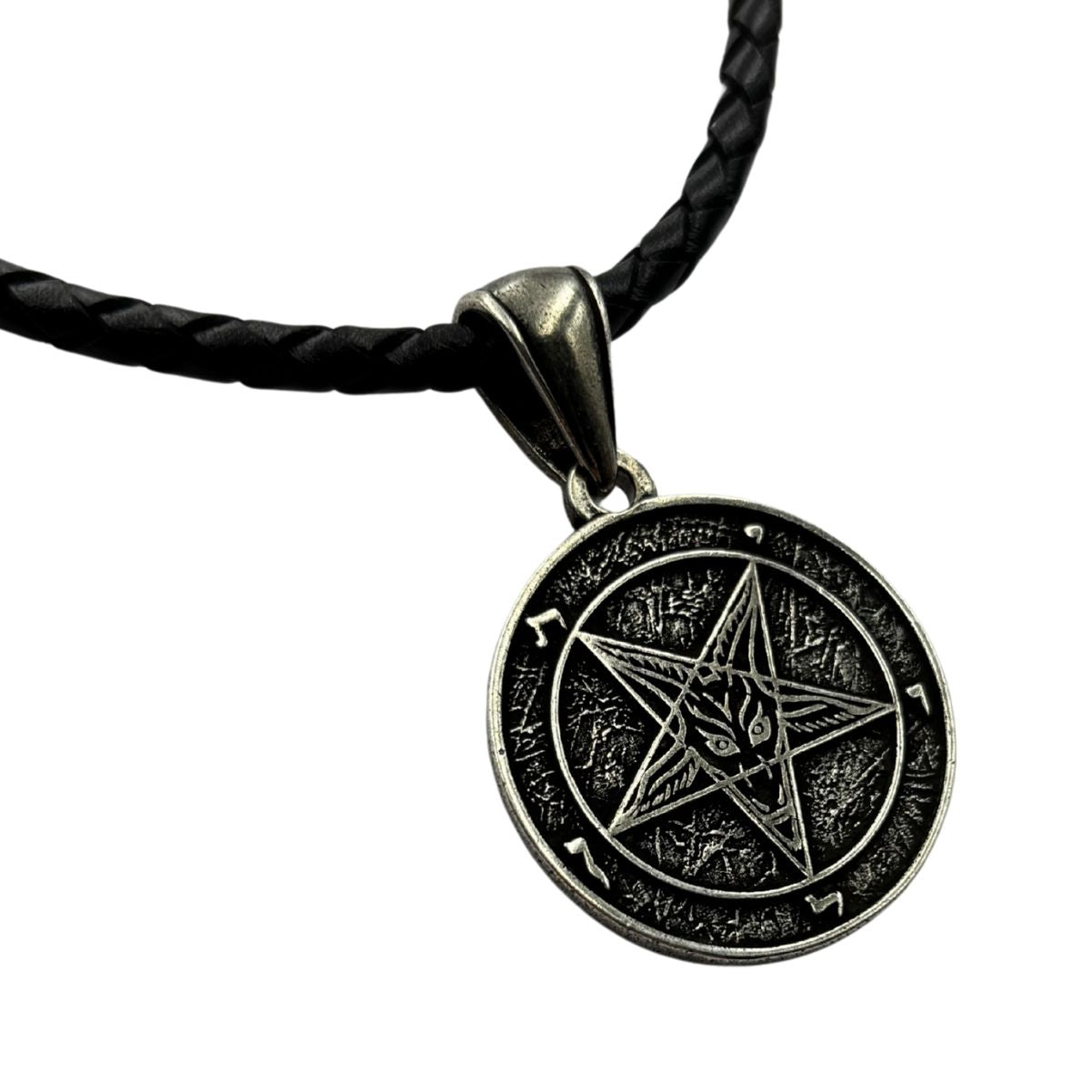 Кулон з сигілою Бафомета