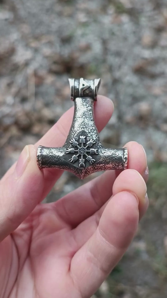 Підвіска вікінга Мйольнір з рунами