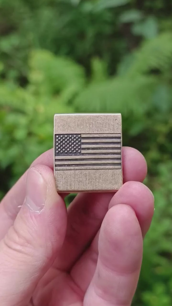 Молле кліпса з американським прапором