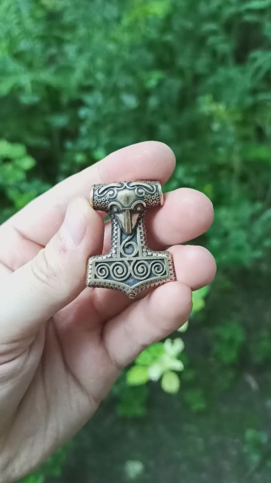 Підвіска Мйольнір зі Сконе
