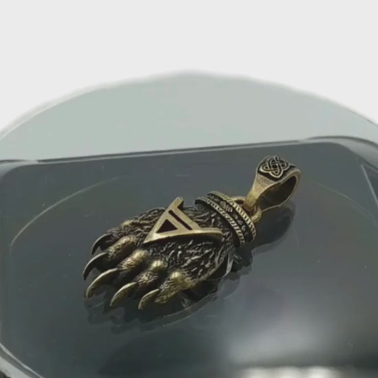 Слов'янська підвіска Ведмежа лапа