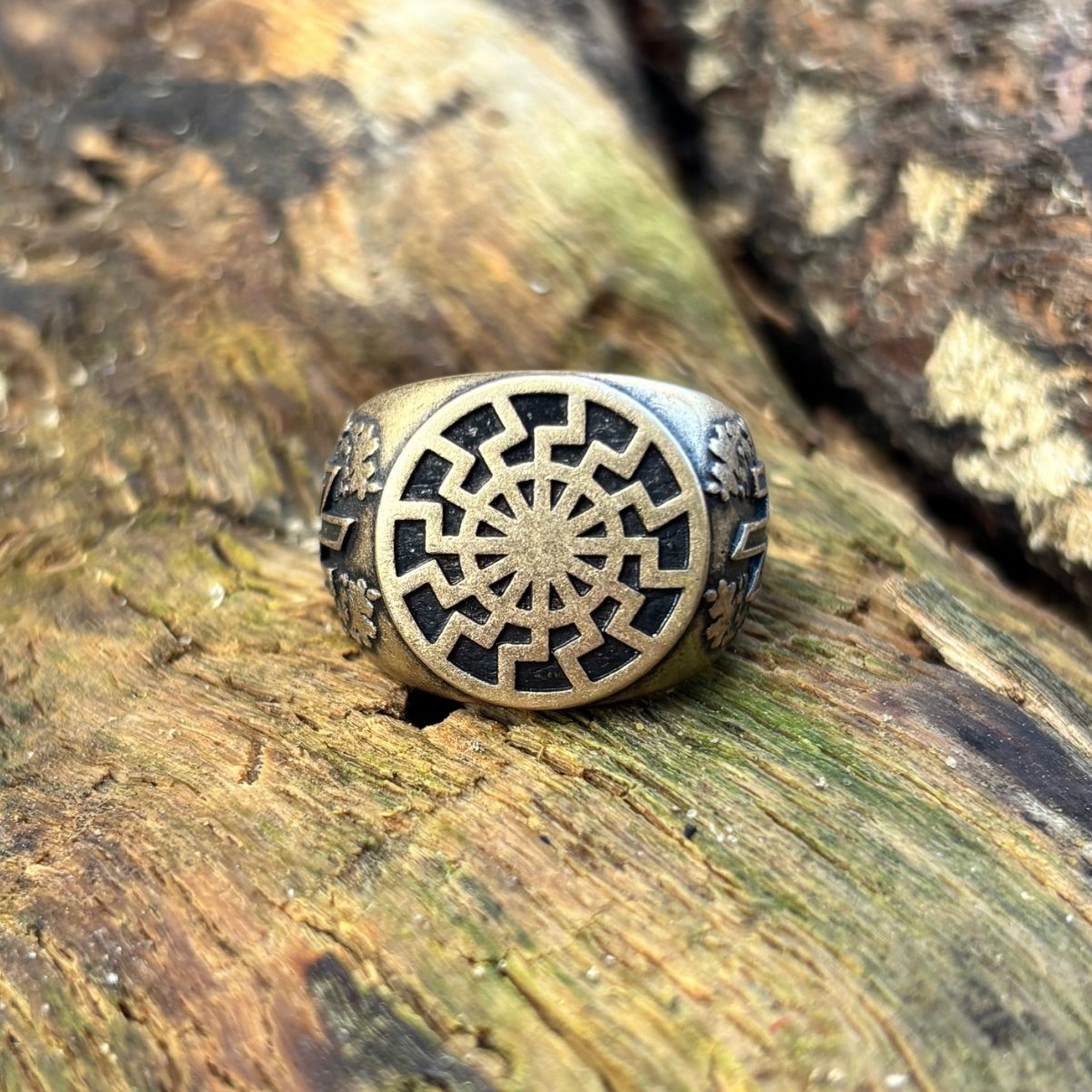Перстень Чорне Сонце