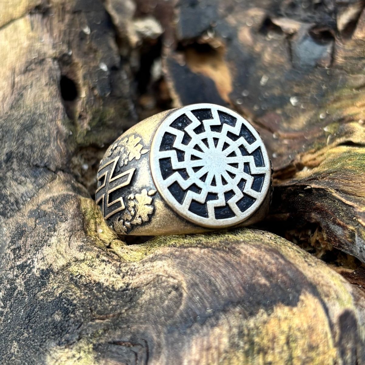 Перстень Чорне Сонце