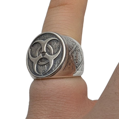 Перстень Biohazard